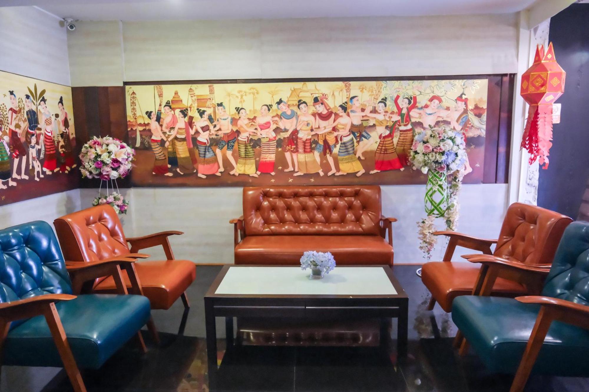 Goya Hotel Chiang Mai Exterior foto